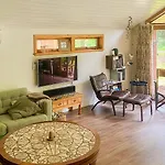 Vibe In The Warm House Of Fredskov In Zealand * Store Fuglede
