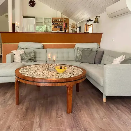 Vibe In The Warm House Of Fredskov In Zealand Feriehus